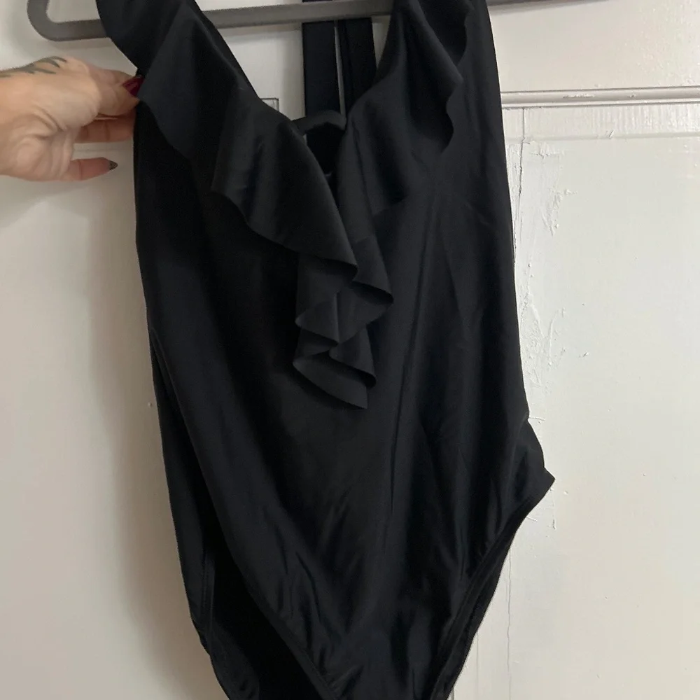 Bathing suit - Picture 5 of 7